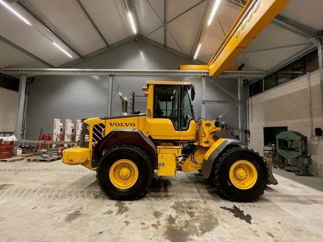 Volvo L70 F - Колесен товарач: снимка 4 Volvo L70 F - Колесен товарач: снимка 4