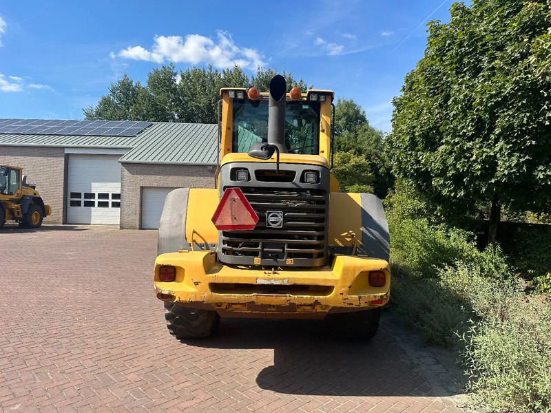 Volvo L70 F - Колесен товарач: снимка 3 Volvo L70 F - Колесен товарач: снимка 3