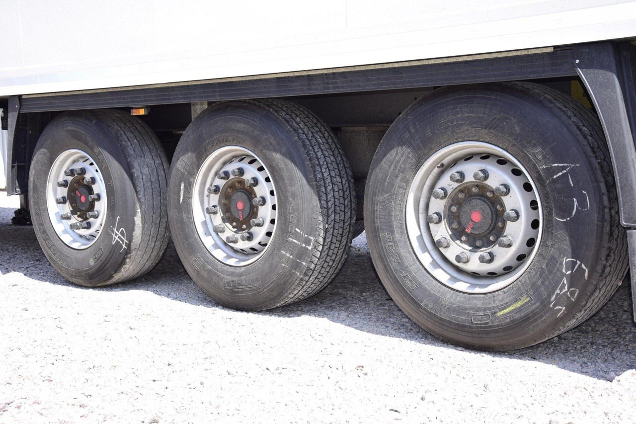 Рефрижератор полуремарке Krone SDR Double Deck Cool Liner FP45 ThermoKing SLXi 300 Lifting Axle: снимка 11