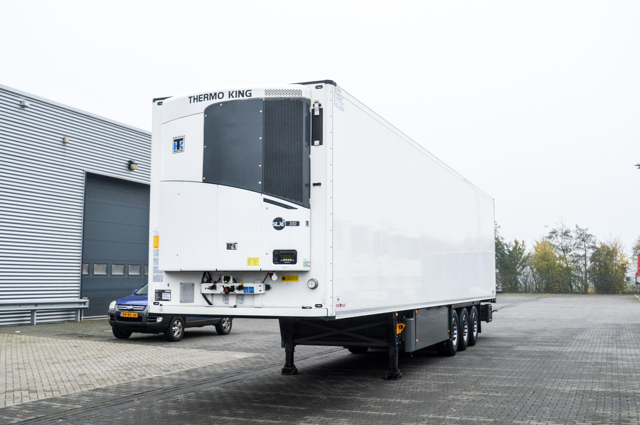 Schmitz Cargobull SKO FP 45 ThermoKing SLXi 300 - Рефрижератор полуремарке: снимка 1 Schmitz Cargobull SKO FP 45 ThermoKing SLXi 300 - Рефрижератор полуремарке: снимка 1