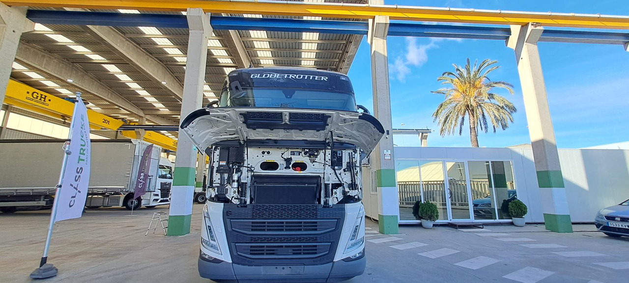 Volvo FH 460 Globetrotter XL Retarder - Влекач: снимка 4 Volvo FH 460 Globetrotter XL Retarder - Влекач: снимка 4