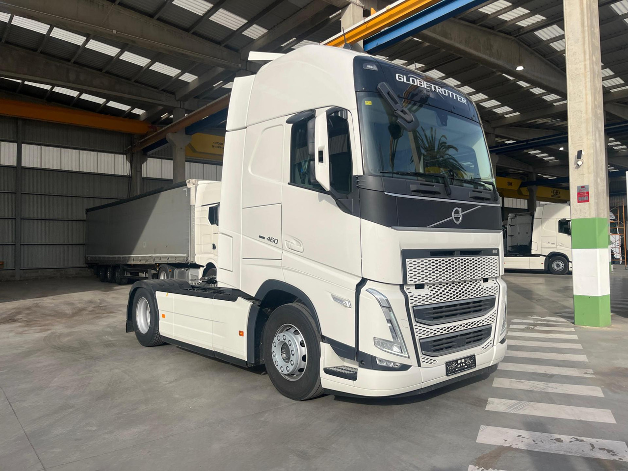 Volvo FH 460 Globetrotter XL i-Save I-ParkCool - Влекач: снимка 2 Volvo FH 460 Globetrotter XL i-Save I-ParkCool - Влекач: снимка 2