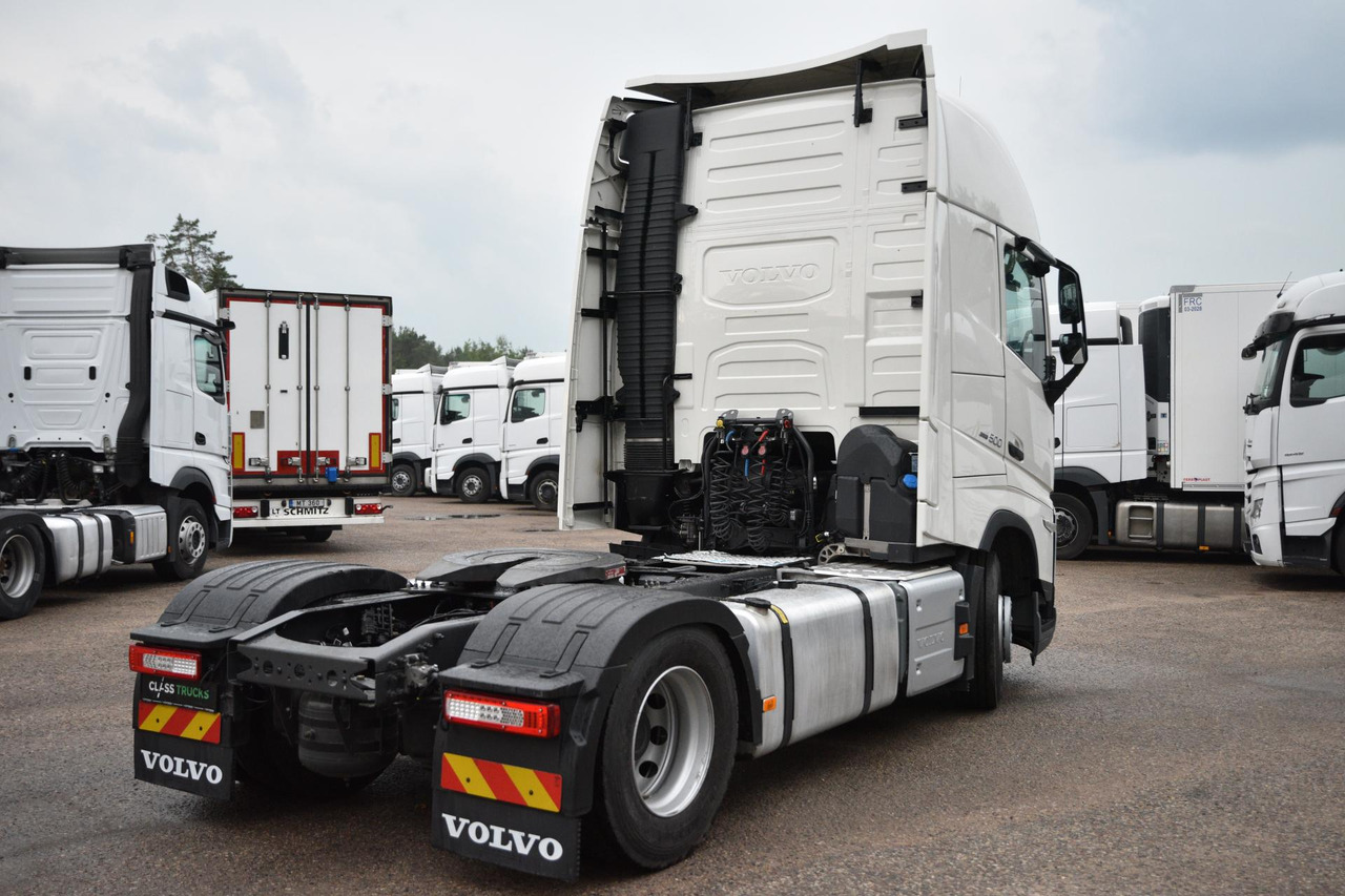 Volvo FH 500 Globetrotter XL - Влекач: снимка 4 Volvo FH 500 Globetrotter XL - Влекач: снимка 4