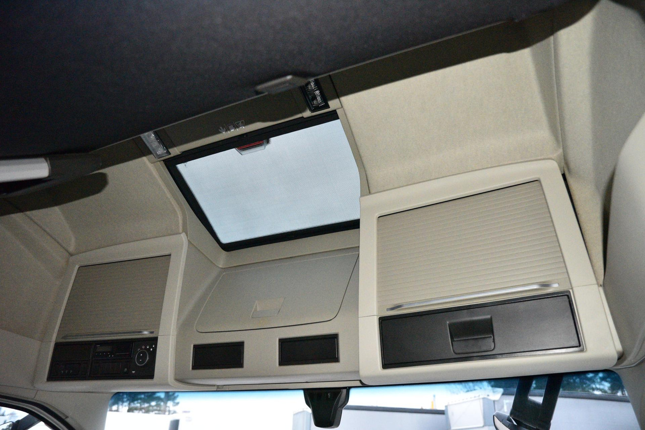 Влекач Volvo FH 540 Globetrotter XL Retarder: снимка 16
