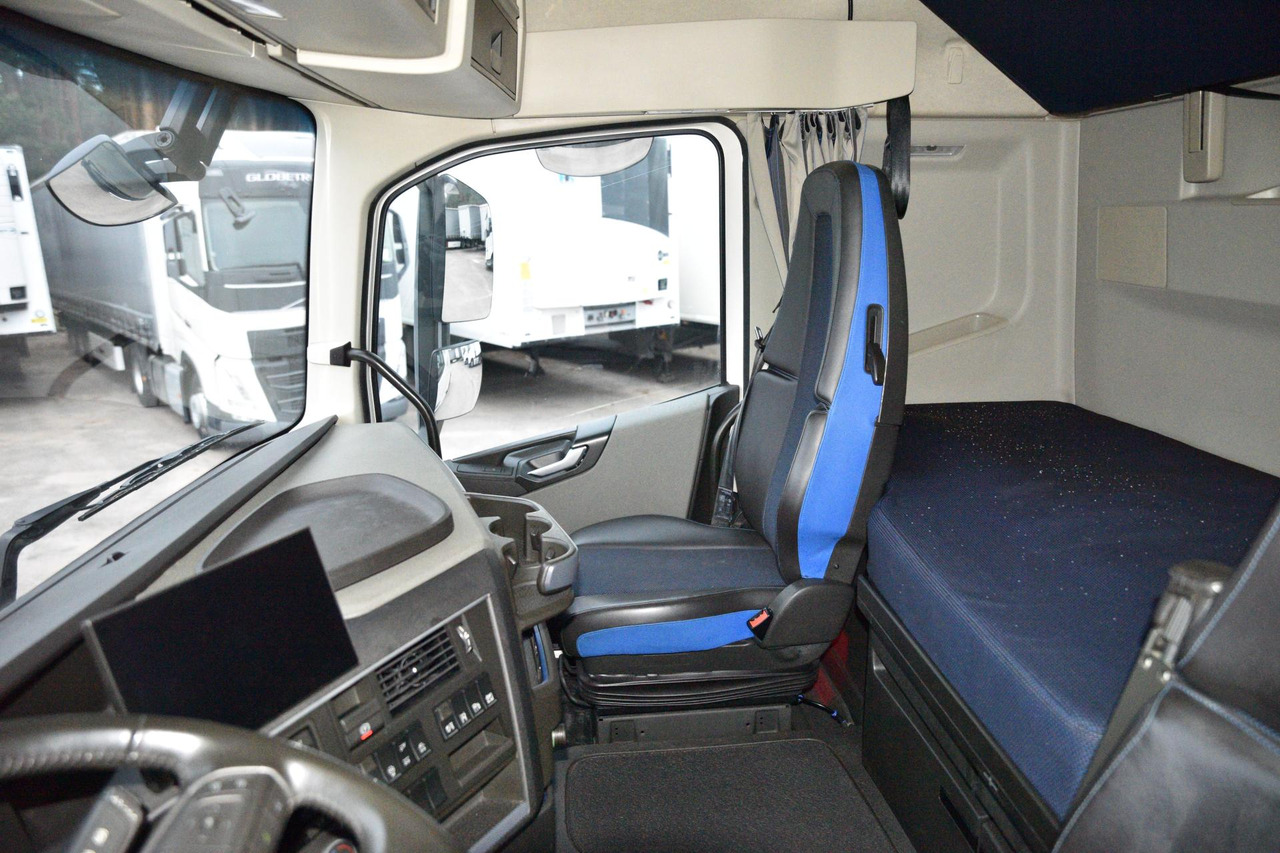 Влекач Volvo FH 540 Globetrotter XL Retarder: снимка 10