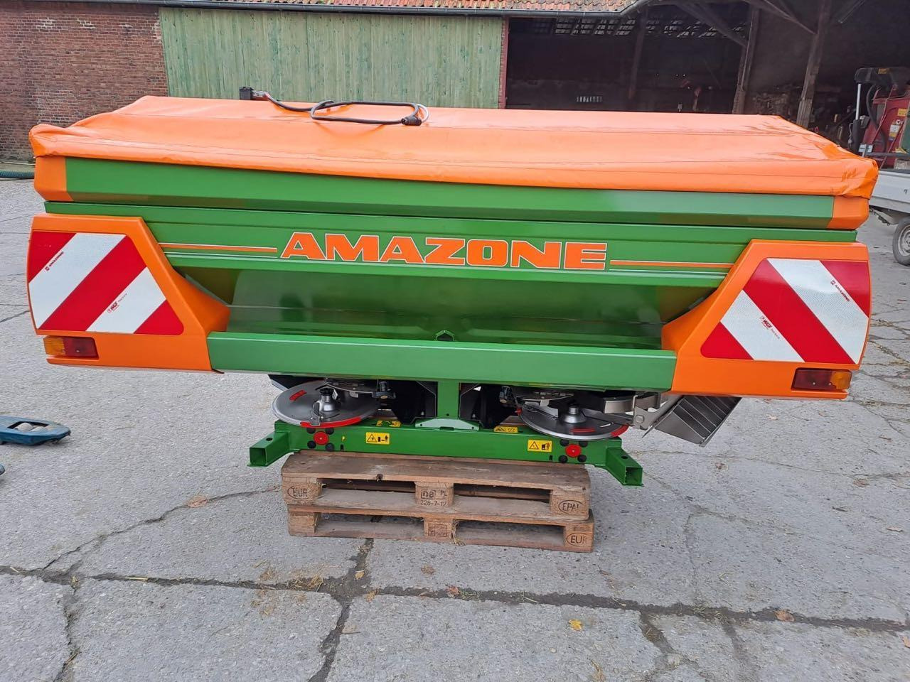 Amazone ZA-M 1001 Special SBS - Тороразпръсквачка: снимка 1 Amazone ZA-M 1001 Special SBS - Тороразпръсквачка: снимка 1