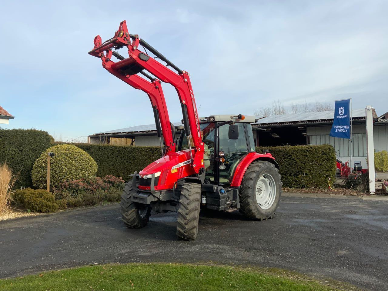 Massey Ferguson MF 5709 S - Трактор: снимка 1 Massey Ferguson MF 5709 S - Трактор: снимка 1
