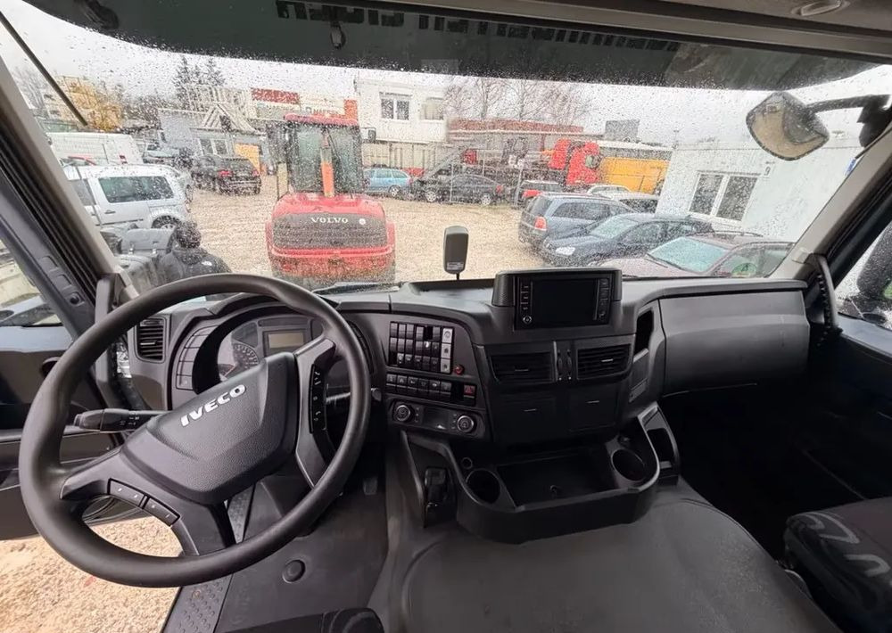 Самосвал камион Iveco Magirus AD 340 T • 8x4 • Bordmatik Wywrotka trójstronna • 450 KM • Euro 6 • Przebieg 294 304 km !: снимка 6 Самосвал камион Iveco Magirus AD 340 T • 8x4 • Bordmatik Wywrotka trójstronna • 450 KM • Euro 6 • Przebieg 294 304 km !: снимка 6