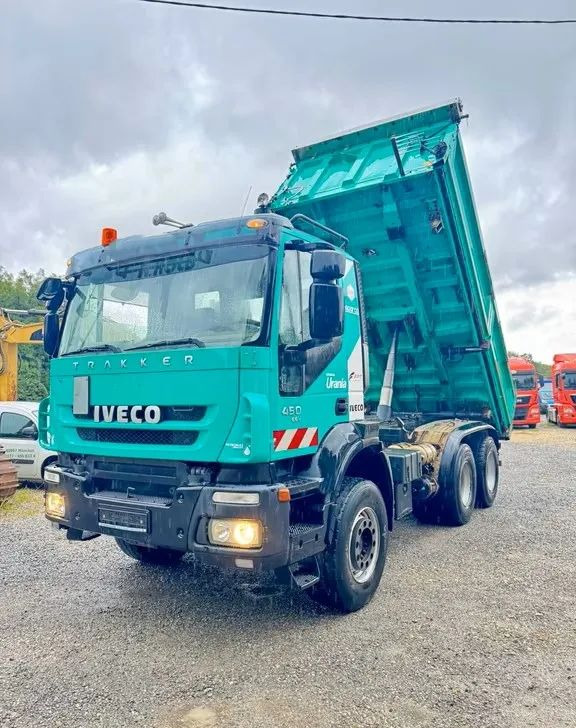 Iveco TRAKKER 450 6x4 WYWROTKA MELLER | EURO 5 | MANUAL | KLIMA | RETARDER | PRZEBIEG 364 000km ! - Самосвал камион: снимка 3 Iveco TRAKKER 450 6x4 WYWROTKA MELLER | EURO 5 | MANUAL | KLIMA | RETARDER | PRZEBIEG 364 000km ! - Самосвал камион: снимка 3