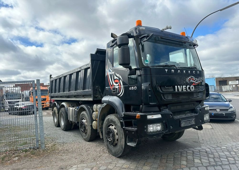 Iveco Trakker 450 | Trójstronna wywrotka | 2008 | 8x4 | Retarder | Bordmatik | Manual | - Самосвал камион: снимка 3 Iveco Trakker 450 | Trójstronna wywrotka | 2008 | 8x4 | Retarder | Bordmatik | Manual | - Самосвал камион: снимка 3