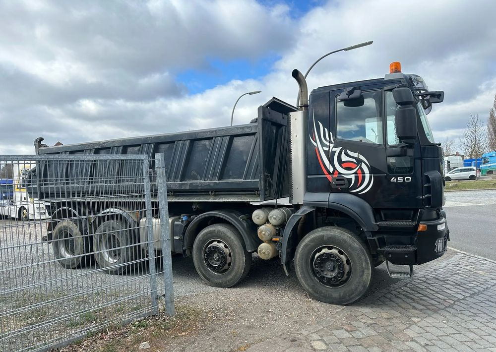 Iveco Trakker 450 | Trójstronna wywrotka | 2008 | 8x4 | Retarder | Bordmatik | Manual | - Самосвал камион: снимка 4 Iveco Trakker 450 | Trójstronna wywrotka | 2008 | 8x4 | Retarder | Bordmatik | Manual | - Самосвал камион: снимка 4
