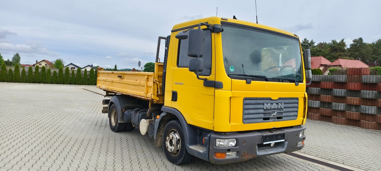 MAN TGL 8.210 * 2007 * 3-stronny KIPER * NOWE OPONY * MANUAL * RESOR * 3 MIEJSCA - Самосвал камион: снимка 5 MAN TGL 8.210 * 2007 * 3-stronny KIPER * NOWE OPONY * MANUAL * RESOR * 3 MIEJSCA - Самосвал камион: снимка 5