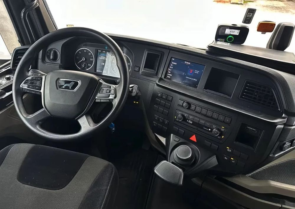 MAN TGX 26.470 6x2 | BDF | Oś podnoszona + skrętna | Retarder | Euro 6 | Automatyczna klimatyzacja | Napęd na tylne koła - Шаси кабина: снимка 5 MAN TGX 26.470 6x2 | BDF | Oś podnoszona + skrętna | Retarder | Euro 6 | Automatyczna klimatyzacja | Napęd na tylne koła - Шаси кабина: снимка 5