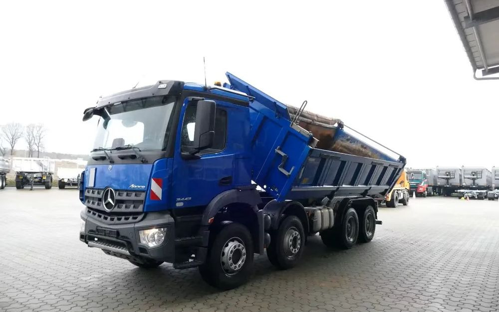 Mercedes-Benz 3243K / 8x4 – Trójstronny wywrotka Meiller / Bordmatik / Retarder / 67 tys. km!/ Euro 6/ 8x4 - Самосвал камион: снимка 2 Mercedes-Benz 3243K / 8x4 – Trójstronny wywrotka Meiller / Bordmatik / Retarder / 67 tys. km!/ Euro 6/ 8x4 - Самосвал камион: снимка 2