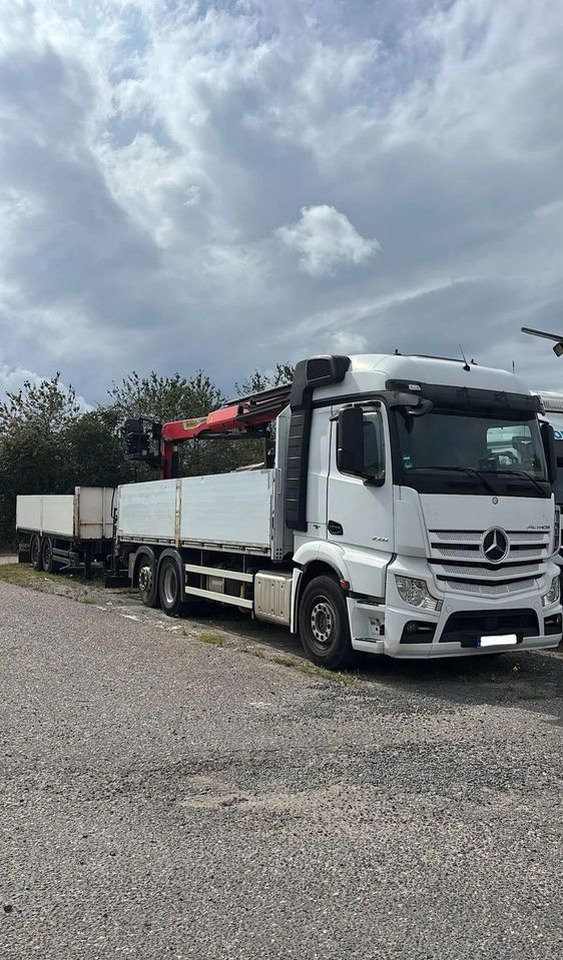 Mercedes-Benz ACTROS 2545 / 6x2 / HDS Palfinger PK 20.501 sterowany radiowo / Przyczepa w zestawie / Euro6/ Przebieg 340 000km - Бордови камион, Камион с кран: снимка 1 Mercedes-Benz ACTROS 2545 / 6x2 / HDS Palfinger PK 20.501 sterowany radiowo / Przyczepa w zestawie / Euro6/ Przebieg 340 000km - Бордови камион, Камион с кран: снимка 1