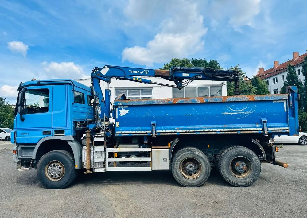 Mercedes-Benz ACTROS 3344 6x6 | Wywrotka z Kranem Terre 131 | Bordmatic - Самосвал камион: снимка 4 Mercedes-Benz ACTROS 3344 6x6 | Wywrotka z Kranem Terre 131 | Bordmatic - Самосвал камион: снимка 4