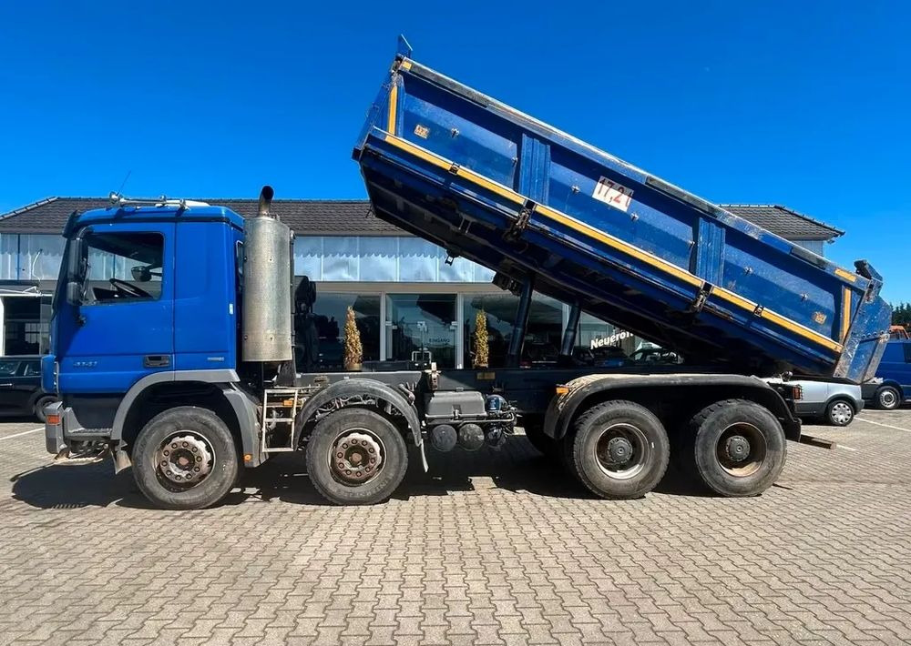 Mercedes-Benz ACTROS 4141 K 8x4 – wywrotka 3-stronna MEILLER- Retarder -Euro5 - Самосвал камион: снимка 2 Mercedes-Benz ACTROS 4141 K 8x4 – wywrotka 3-stronna MEILLER- Retarder -Euro5 - Самосвал камион: снимка 2