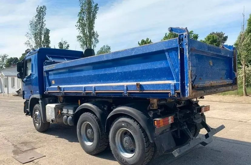 Mercedes-Benz Actros 3344 6x4 / Wywrotka trójstronna Miller / Euro 5 / - Самосвал камион: снимка 2 Mercedes-Benz Actros 3344 6x4 / Wywrotka trójstronna Miller / Euro 5 / - Самосвал камион: снимка 2