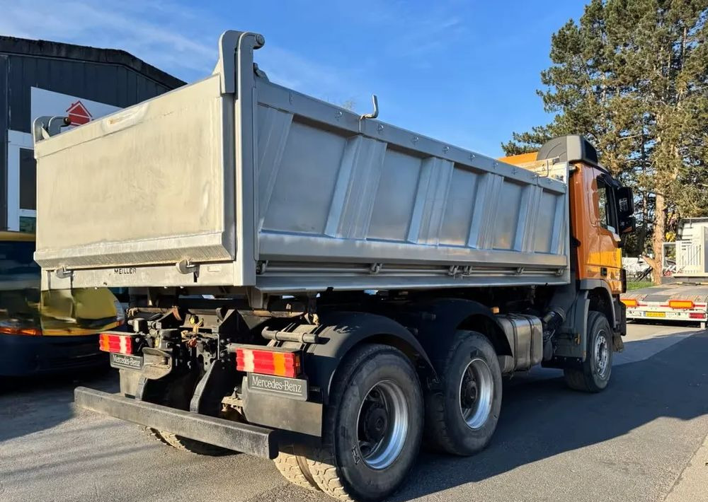Mercedes-Benz Actros 3346 Kipper 6x4 | 3-stronny wywrot | 455 KM | Automat | Euro 4| Bordmatik|Retarder - Самосвал камион: снимка 4 Mercedes-Benz Actros 3346 Kipper 6x4 | 3-stronny wywrot | 455 KM | Automat | Euro 4| Bordmatik|Retarder - Самосвал камион: снимка 4