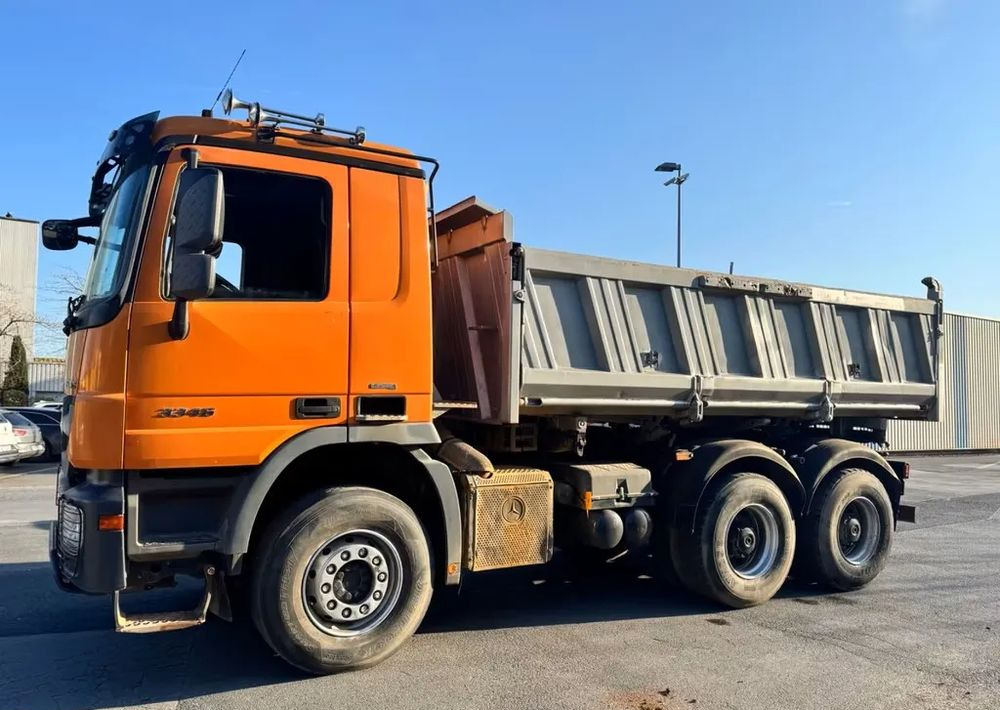 Mercedes-Benz Actros 3346 Kipper 6x4 | 3-stronny wywrot | 455 KM | Automat | Euro 4| Bordmatik|Retarder - Самосвал камион: снимка 1 Mercedes-Benz Actros 3346 Kipper 6x4 | 3-stronny wywrot | 455 KM | Automat | Euro 4| Bordmatik|Retarder - Самосвал камион: снимка 1