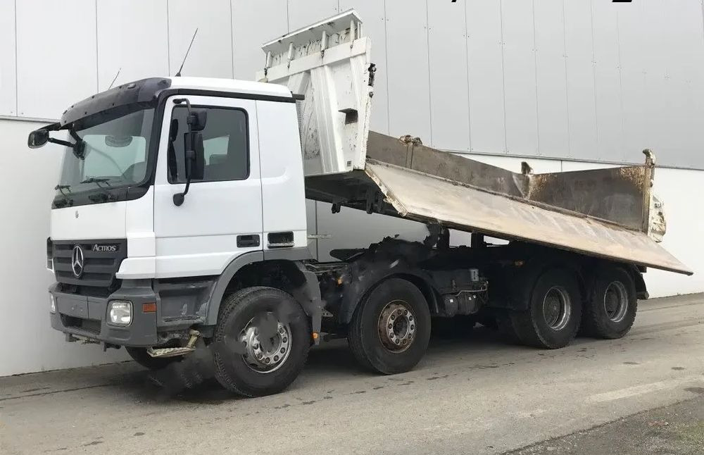 Mercedes-Benz Actros 4141 K 8x4 • 3-stronny wywrot • Bordmatik • Tempomat •Euro4 - Самосвал камион: снимка 4 Mercedes-Benz Actros 4141 K 8x4 • 3-stronny wywrot • Bordmatik • Tempomat •Euro4 - Самосвал камион: снимка 4