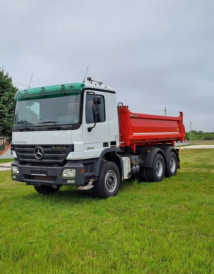 Mercedes-Benz Mercedes-Benz Actros 2644 K/ 6x4 / Meiller Retarder /Wywrotka/Euro 3 - Самосвал камион: снимка 1 Mercedes-Benz Mercedes-Benz Actros 2644 K/ 6x4 / Meiller Retarder /Wywrotka/Euro 3 - Самосвал камион: снимка 1