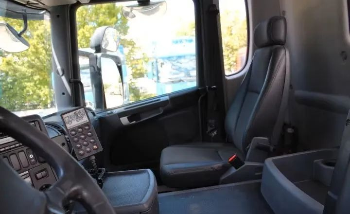 Scania G 410 8x4 – betonowóz Liebherr HTM 904 (9 m³) - Бетоновоз: снимка 5 Scania G 410 8x4 – betonowóz Liebherr HTM 904 (9 m³) - Бетоновоз: снимка 5