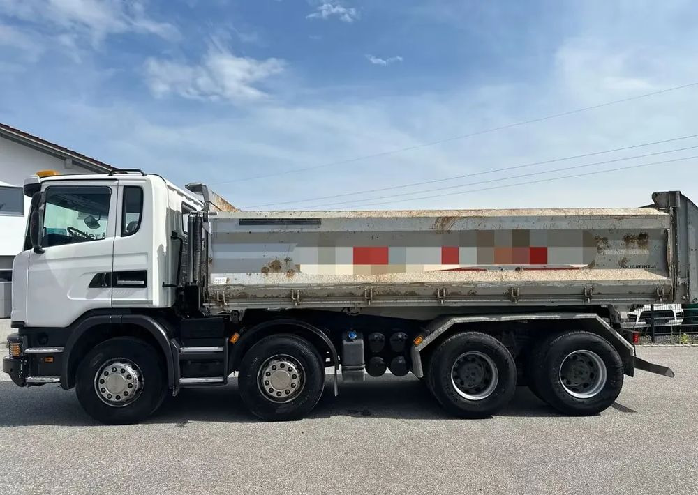 Scania G450 8x4 / Trójstronna Wywrotka / 1. właściciel / 2016 / Półautomat/Bordmatik - Самосвал камион: снимка 3 Scania G450 8x4 / Trójstronna Wywrotka / 1. właściciel / 2016 / Półautomat/Bordmatik - Самосвал камион: снимка 3