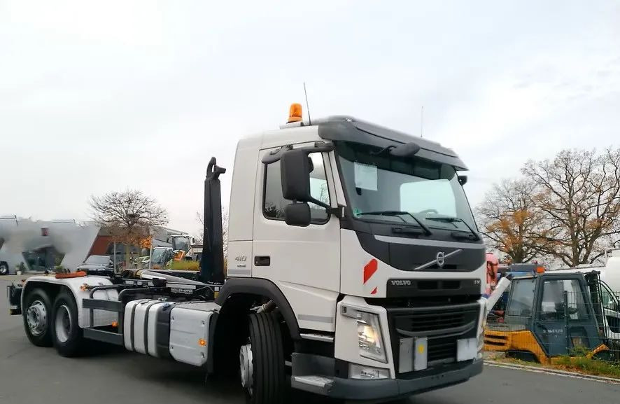 Volvo FM 410 • 6x2 • Meiller z systemem HDS (roll-off) • Euro 6 • Przebieg 251235 km • - Мултилифт с кука камион: снимка 4 Volvo FM 410 • 6x2 • Meiller z systemem HDS (roll-off) • Euro 6 • Przebieg 251235 km • - Мултилифт с кука камион: снимка 4