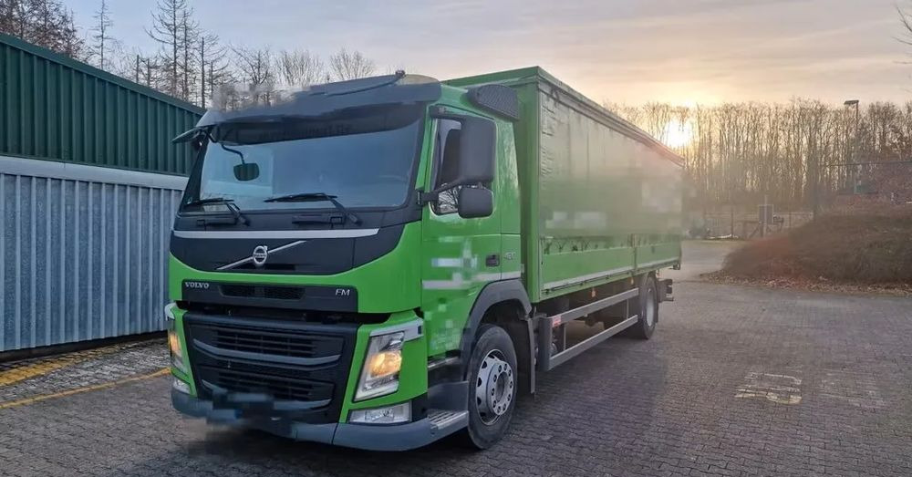 Volvo FM 420 – zabudowa + plandeka / Automatyczna skrzynia / Euro 6 / Zawieszenie pneumatyczne/ 4x2/ - Камион с брезент: снимка 1 Volvo FM 420 – zabudowa + plandeka / Automatyczna skrzynia / Euro 6 / Zawieszenie pneumatyczne/ 4x2/ - Камион с брезент: снимка 1