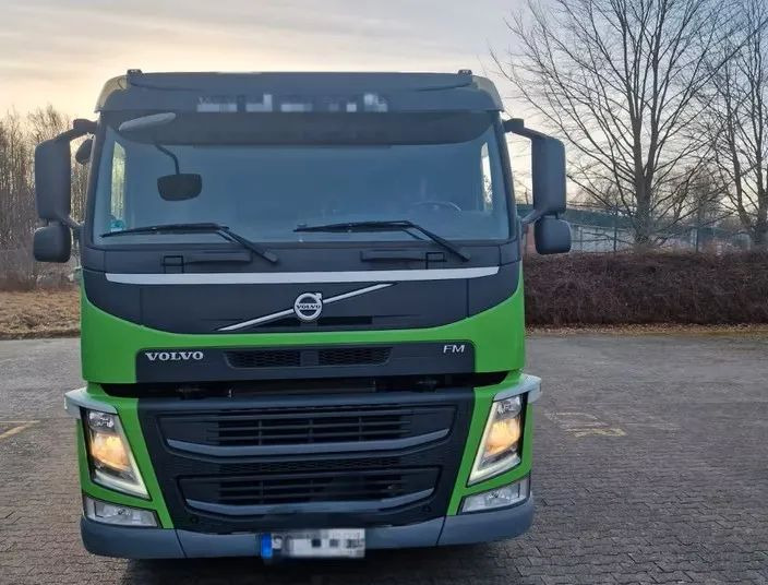 Volvo FM 420 – zabudowa + plandeka / Automatyczna skrzynia / Euro 6 / Zawieszenie pneumatyczne/ 4x2/ - Камион с брезент: снимка 5 Volvo FM 420 – zabudowa + plandeka / Automatyczna skrzynia / Euro 6 / Zawieszenie pneumatyczne/ 4x2/ - Камион с брезент: снимка 5
