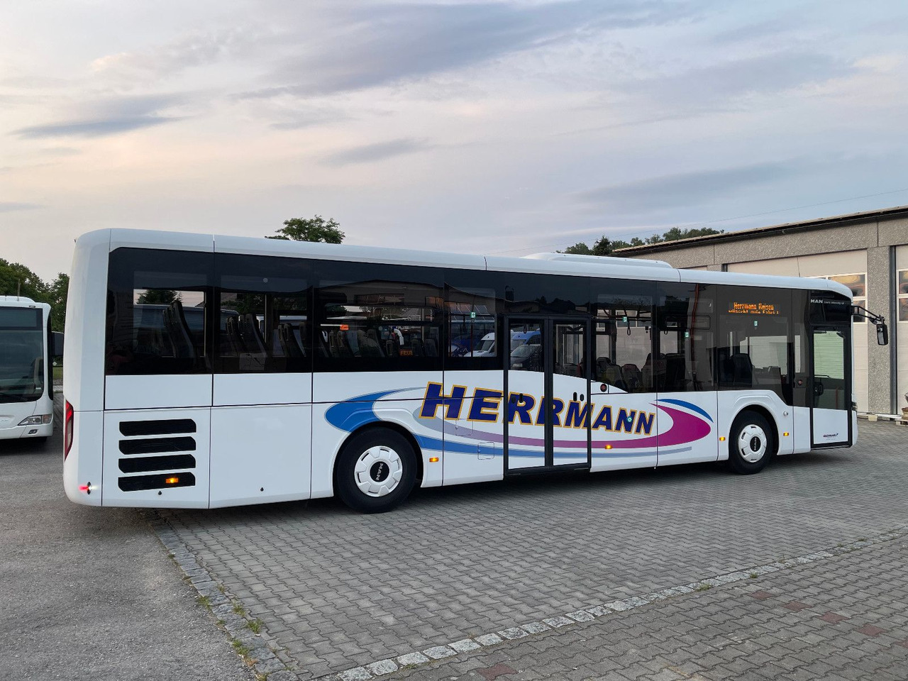 Градски автобус MAN Lion's Intercity LE 12: снимка 6