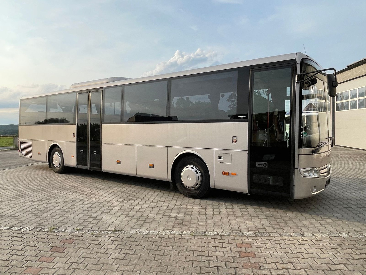 Mercedes-Benz Intouro Euro 6 mit 57 Plätzen - Междуградски автобус: снимка 5 Mercedes-Benz Intouro Euro 6 mit 57 Plätzen - Междуградски автобус: снимка 5