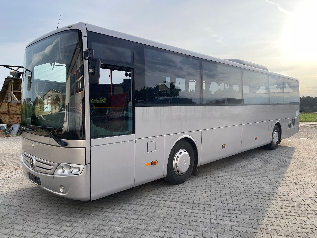 Mercedes-Benz Intouro Euro 6 mit 57 Plätzen - Междуградски автобус: снимка 2 Mercedes-Benz Intouro Euro 6 mit 57 Plätzen - Междуградски автобус: снимка 2
