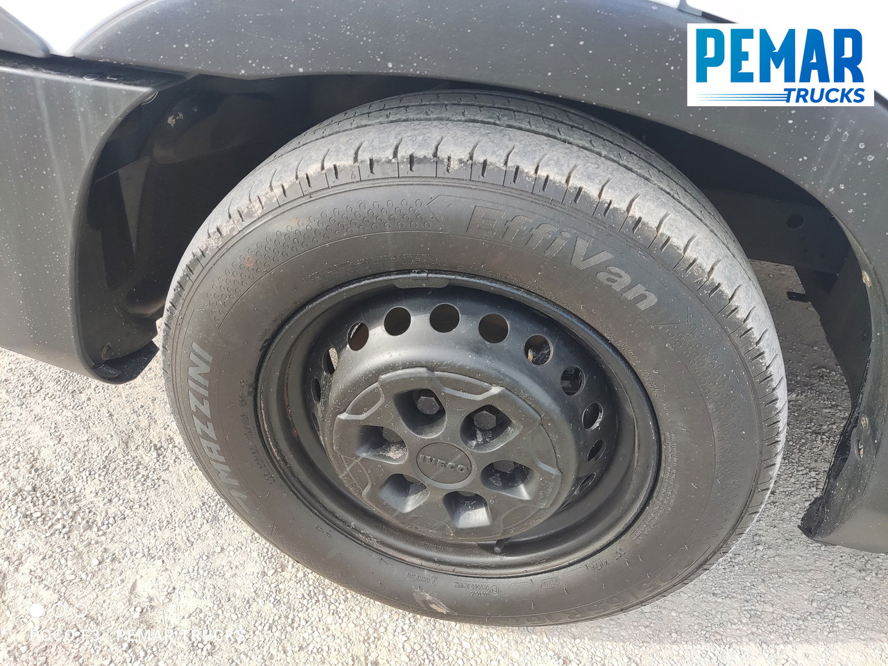Лекотоварен автомобил фургон IVECO DAILY 35S13 130 CV FURGONETA L2 H3: снимка 11