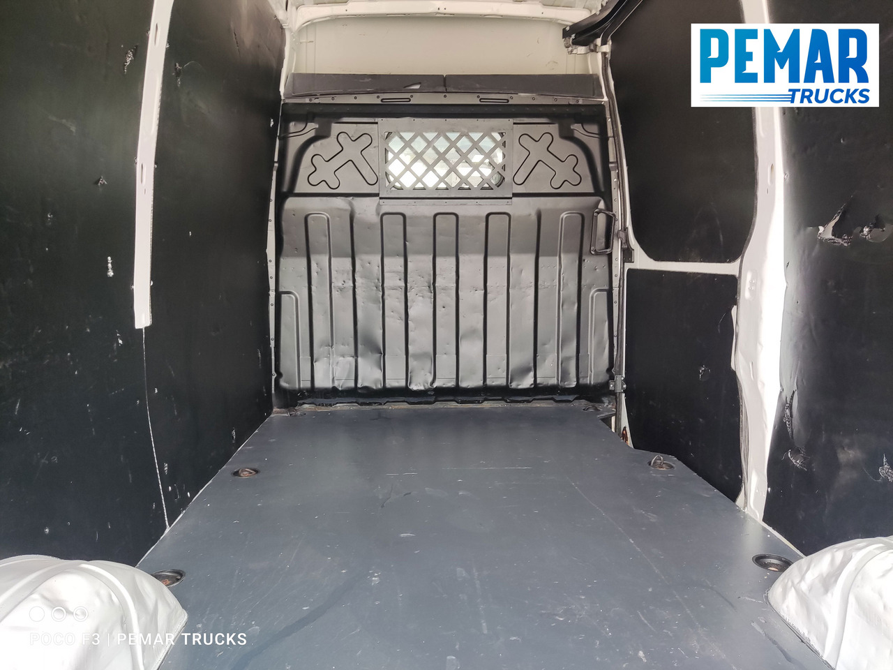 Лекотоварен автомобил фургон IVECO DAILY 35S13 130 CV FURGONETA L2 H3: снимка 18