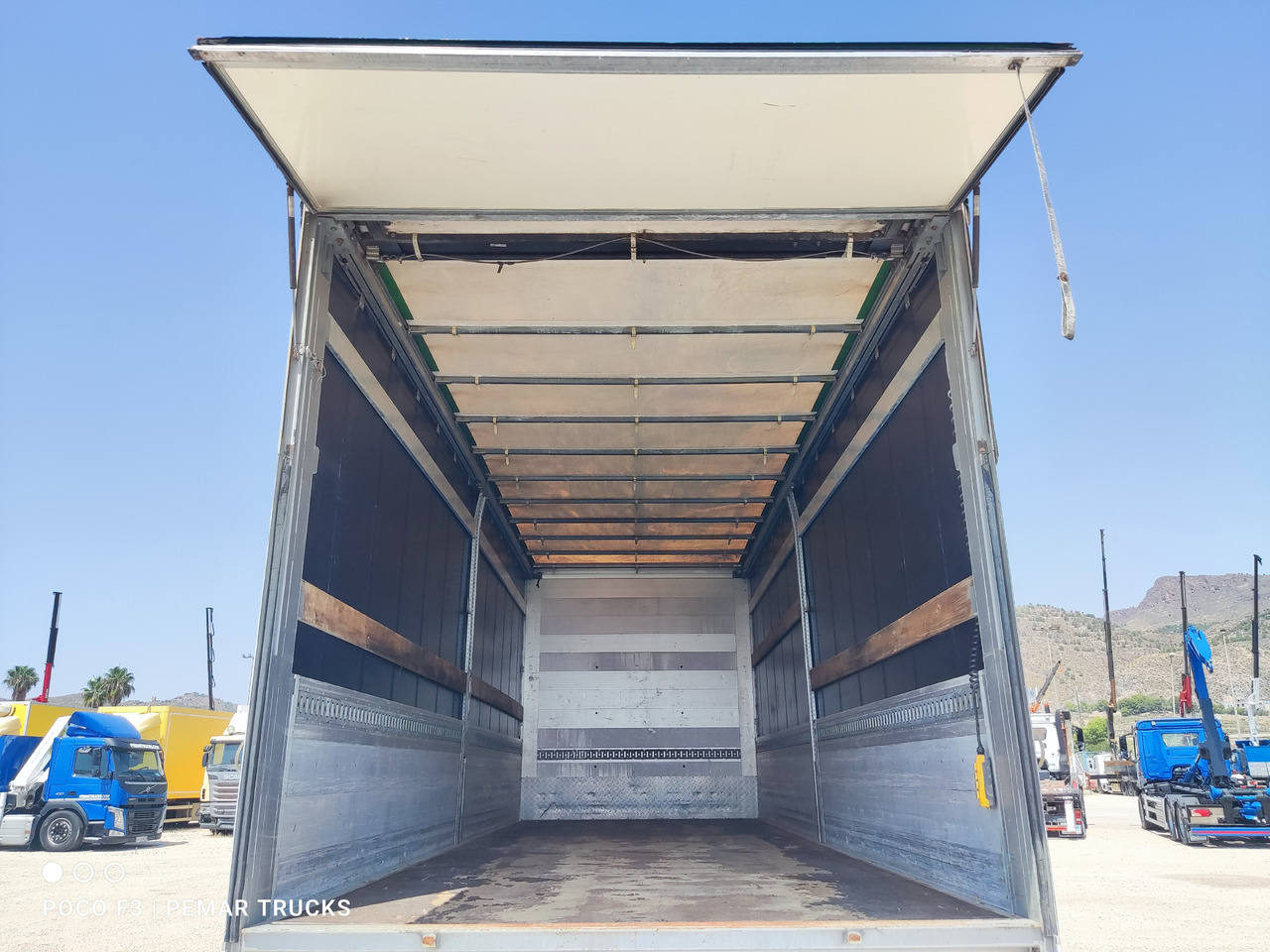 - Брезентова каросерия: снимка 3 - Брезентова каросерия: снимка 3