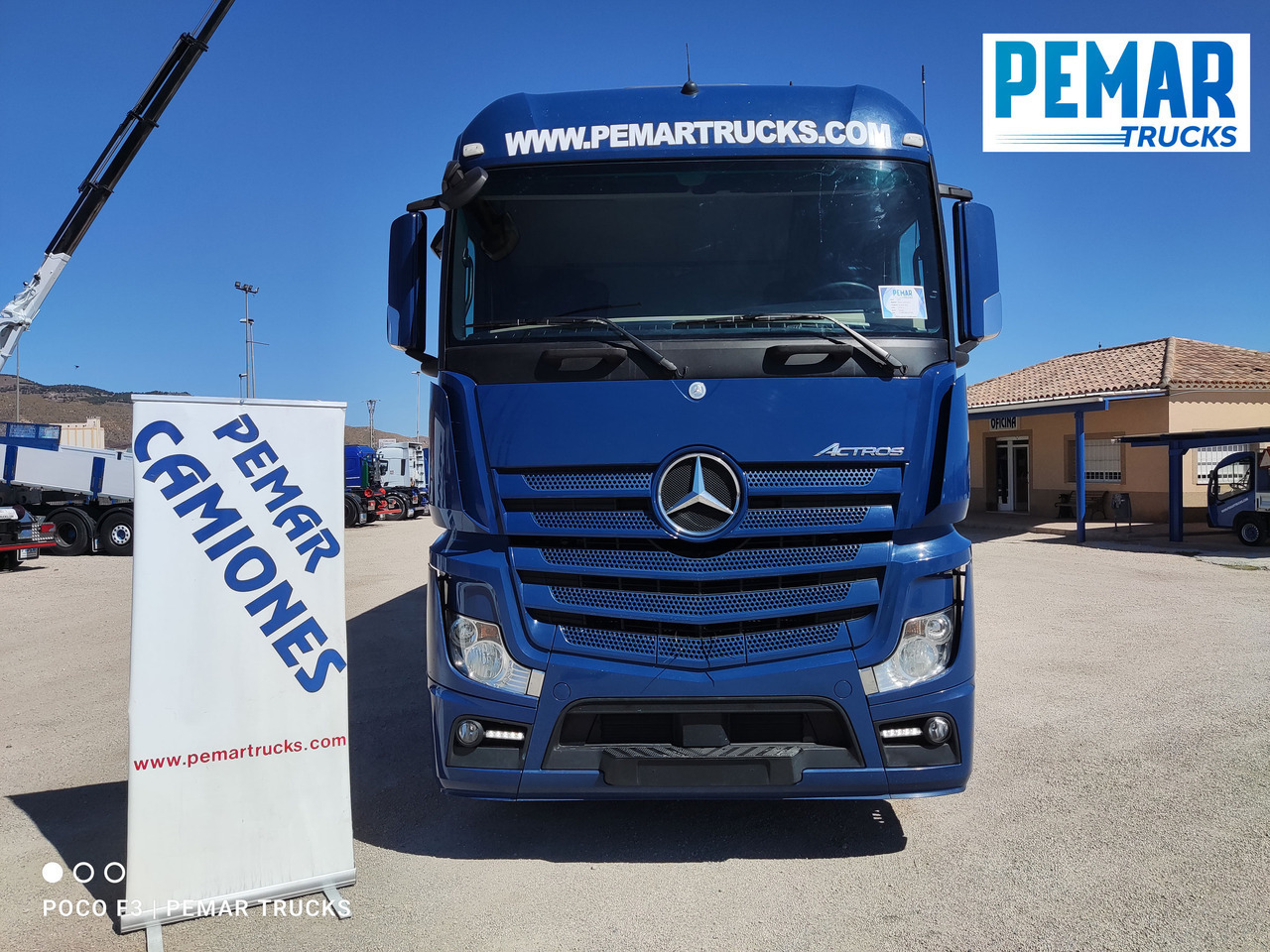 MERCEDES-BENZ ACTROS 1836 SEMITAUTLINER 18T - Камион с брезент: снимка 2 MERCEDES-BENZ ACTROS 1836 SEMITAUTLINER 18T - Камион с брезент: снимка 2