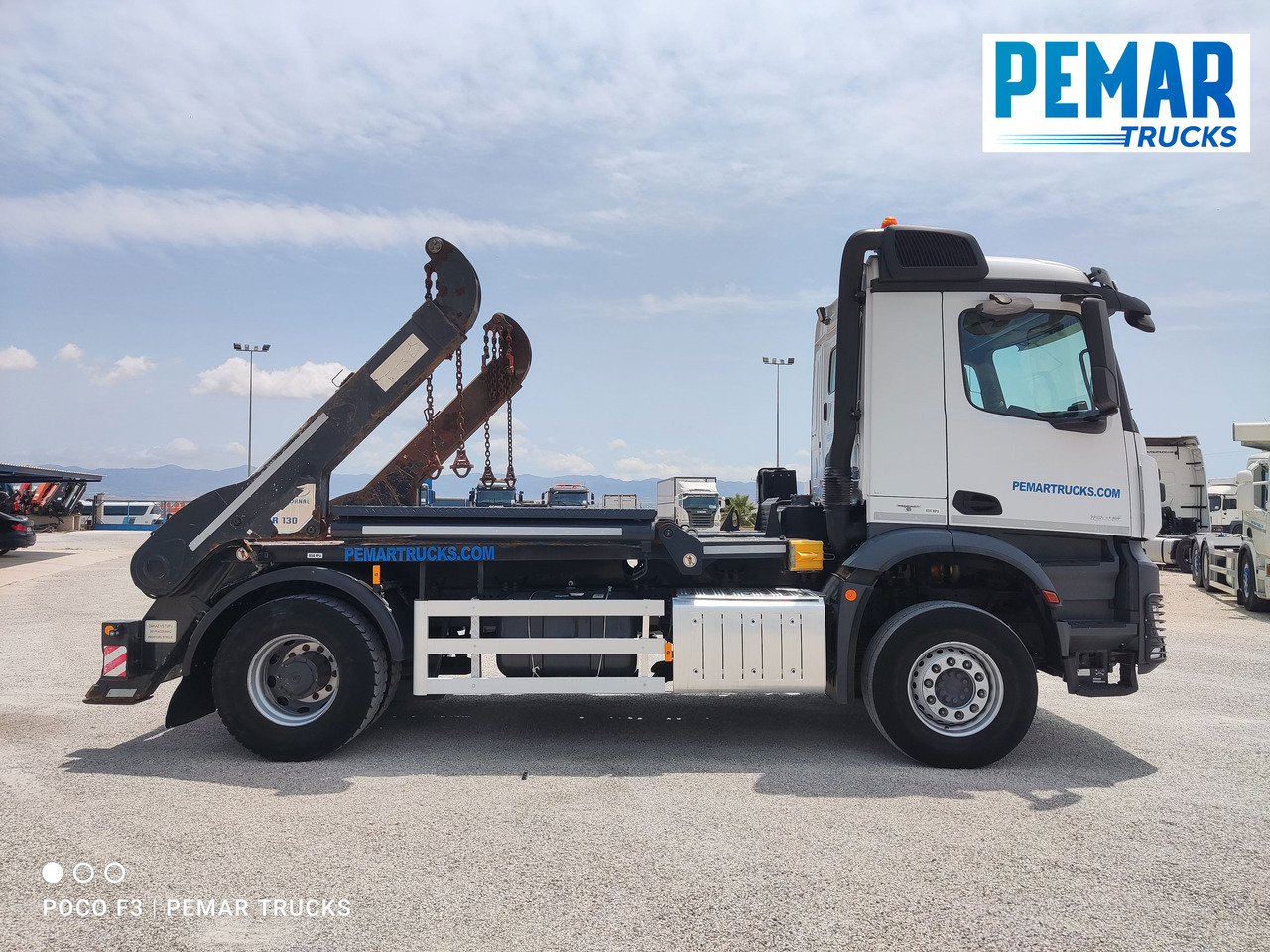 MERCEDES-BENZ AROCS 1845 PORTACONTENEDOR CADENA - Мултилифт за контейнери камион: снимка 5 MERCEDES-BENZ AROCS 1845 PORTACONTENEDOR CADENA - Мултилифт за контейнери камион: снимка 5