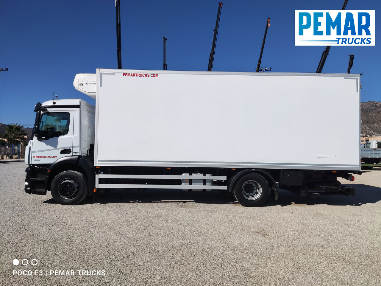 Рефрижератор камион MERCEDES-BENZ MERCEDES BENZ ANTOS 1833 FRIGORIFICO 18T: снимка 8