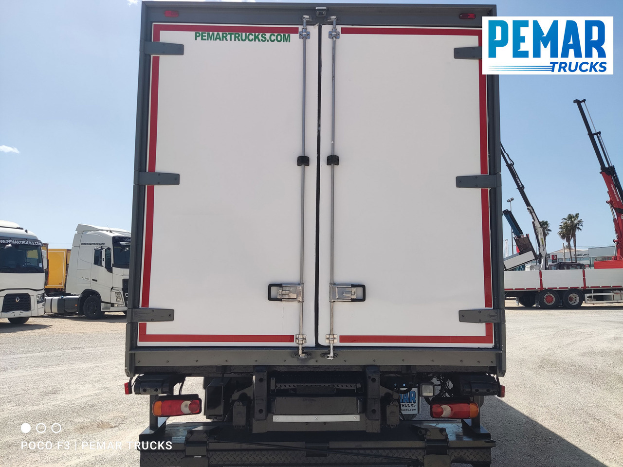 Рефрижератор камион RENAULT MIDLUM 270 FRIGORIFICO 16T EURO 5: снимка 6