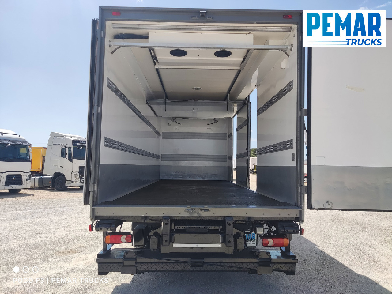 Рефрижератор камион RENAULT MIDLUM 270 FRIGORIFICO 16T EURO 5: снимка 15