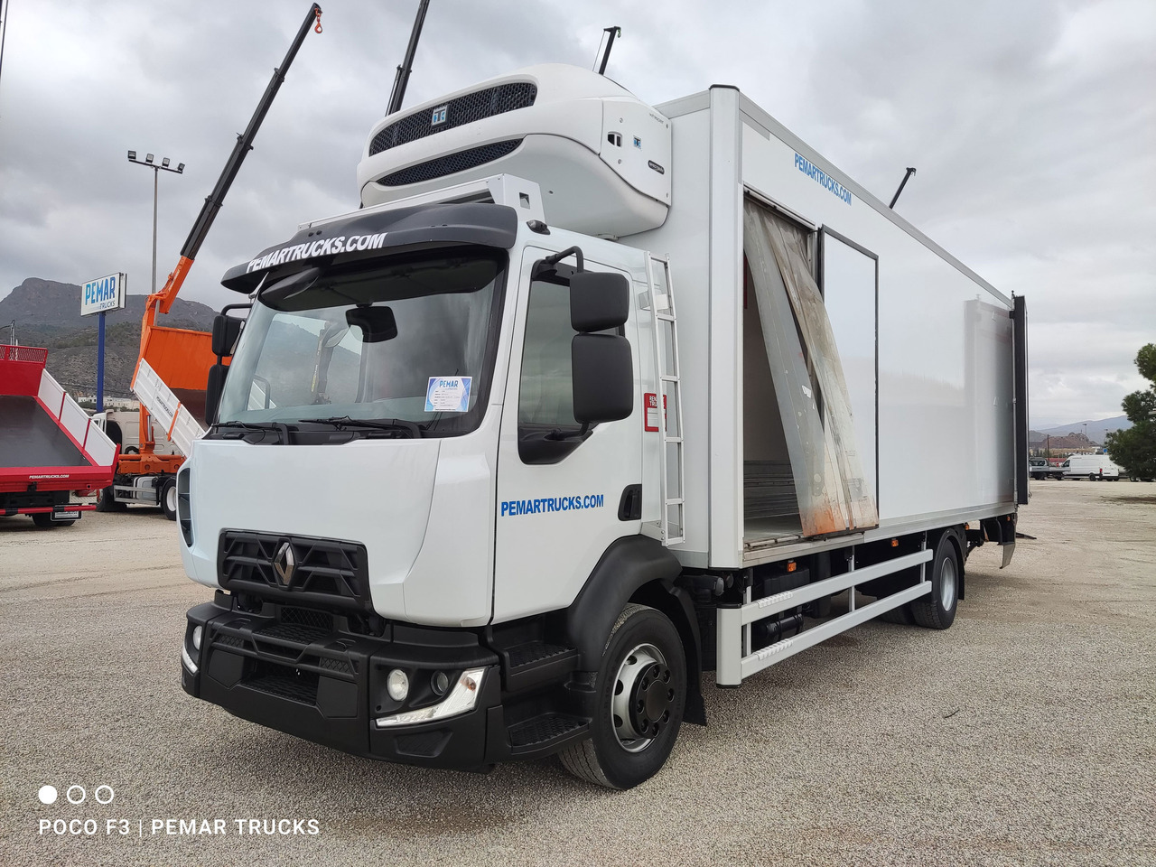 Лизинг на RENAULT MIDLUM D16 240 EURO 6 RENAULT MIDLUM D16 240 EURO 6: снимка 9