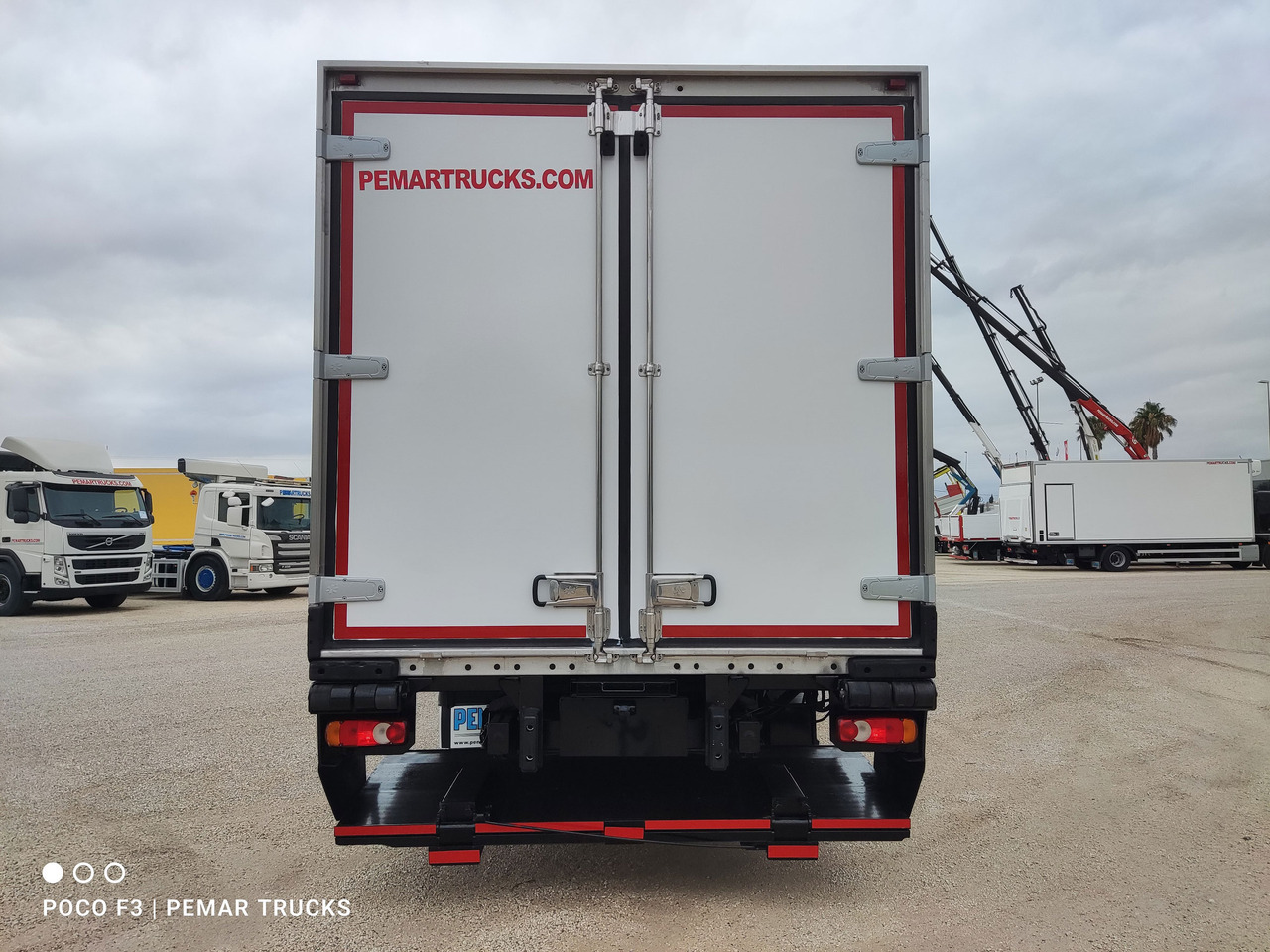 Лизинг на RENAULT MIDLUM D16 240 EURO 6 RENAULT MIDLUM D16 240 EURO 6: снимка 6