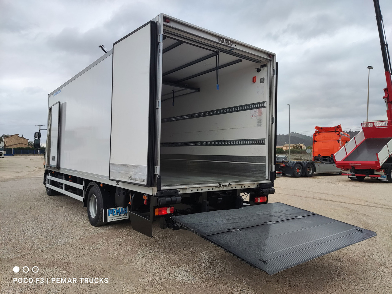Лизинг на RENAULT MIDLUM D16 240 EURO 6 RENAULT MIDLUM D16 240 EURO 6: снимка 15
