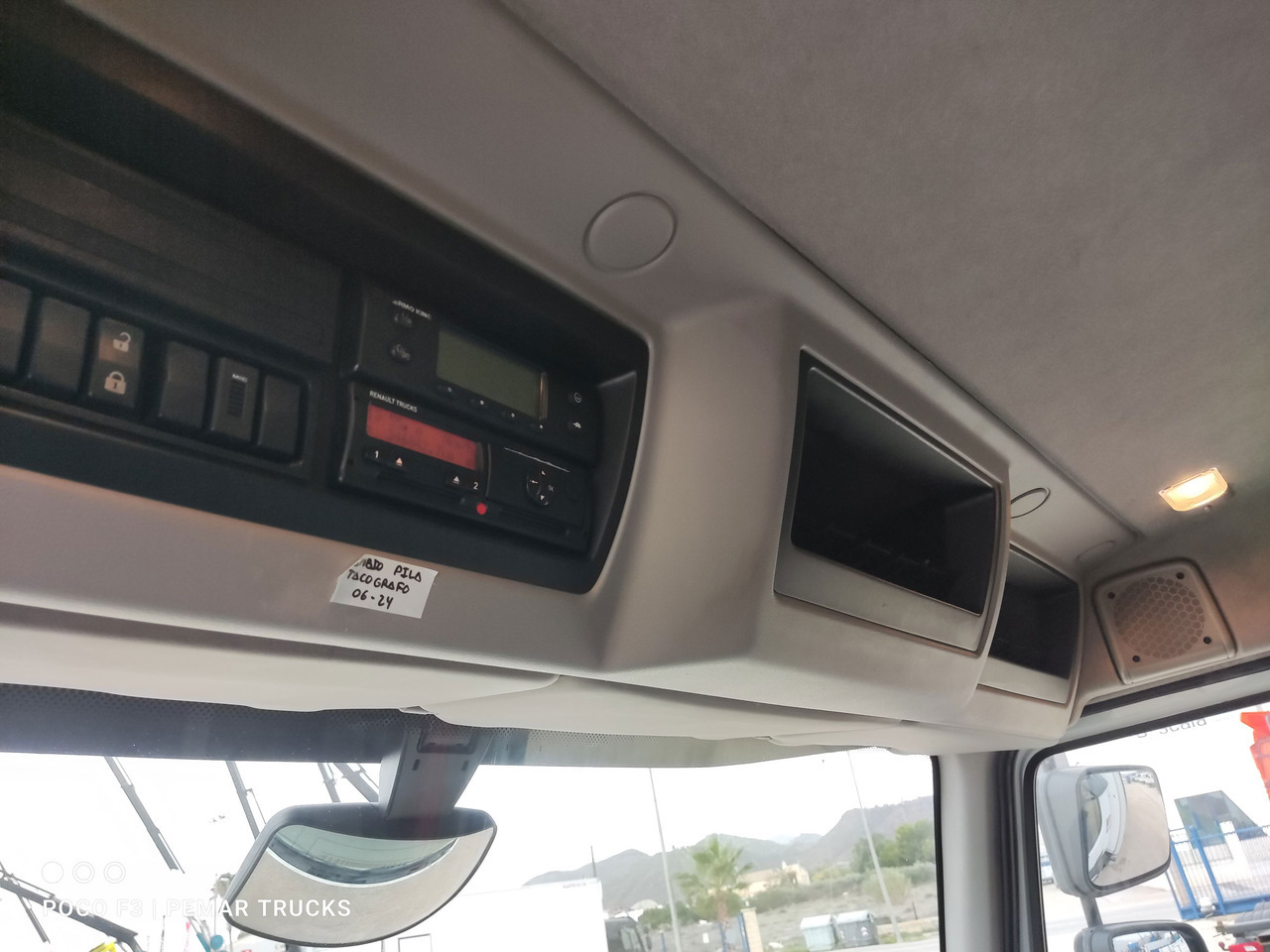 Лизинг на RENAULT MIDLUM D16 240 EURO 6 RENAULT MIDLUM D16 240 EURO 6: снимка 19