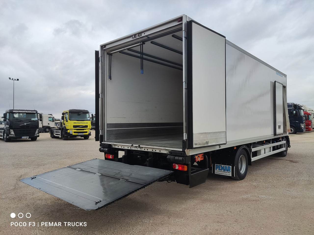 Лизинг на RENAULT MIDLUM D16 240 EURO 6 RENAULT MIDLUM D16 240 EURO 6: снимка 12
