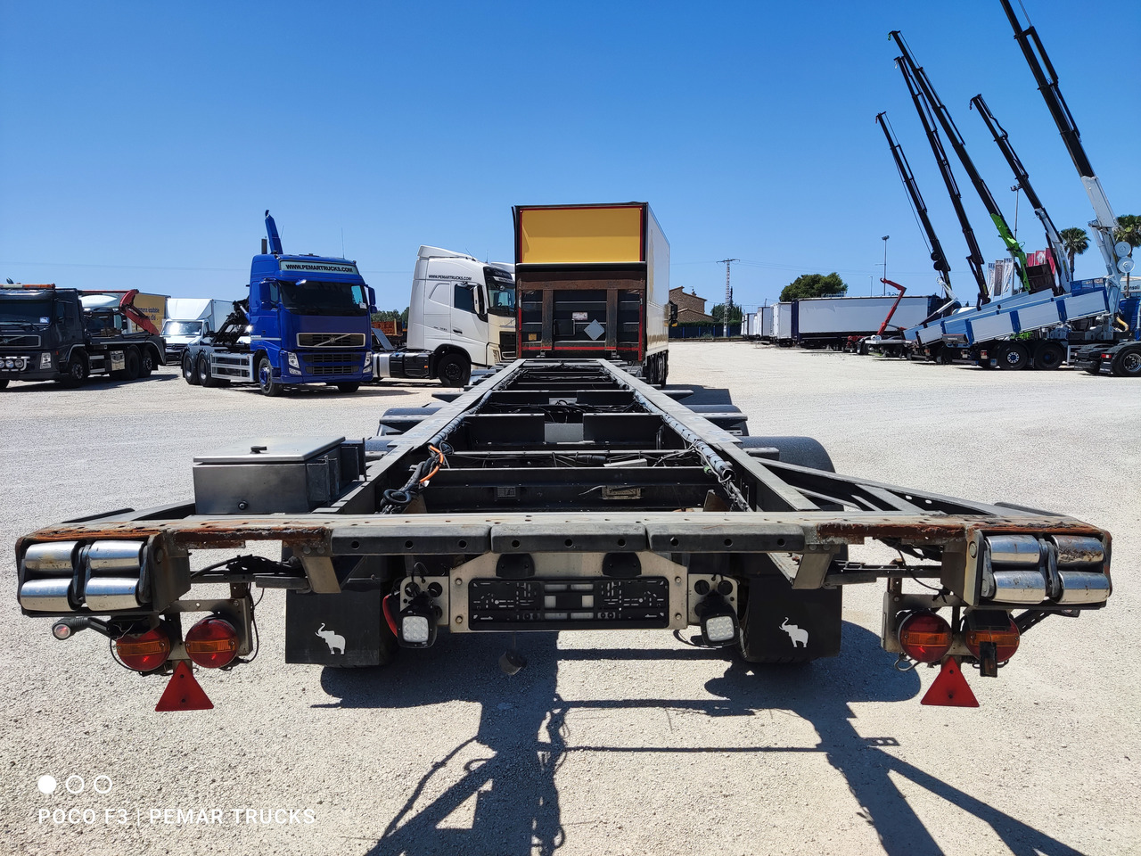 SCHMITZ CARGOBULL KO36 CHASIS MEGATRAILER 4 ejes - Шаси ремарке: снимка 5 SCHMITZ CARGOBULL KO36 CHASIS MEGATRAILER 4 ejes - Шаси ремарке: снимка 5