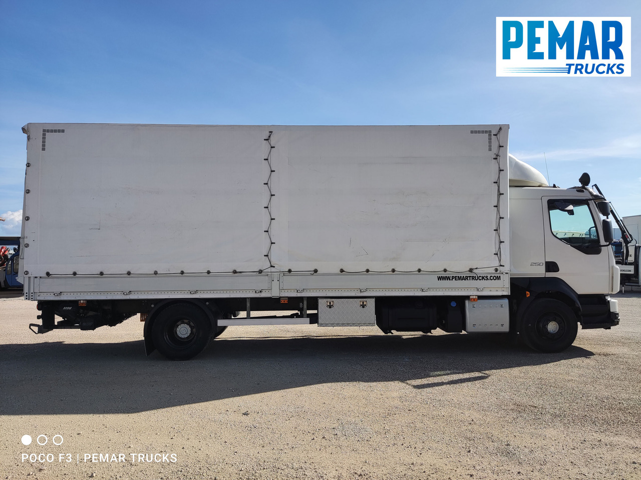 VOLVO FL 250 SEMITAUTLINER 16T - Камион с брезент: снимка 4 VOLVO FL 250 SEMITAUTLINER 16T - Камион с брезент: снимка 4