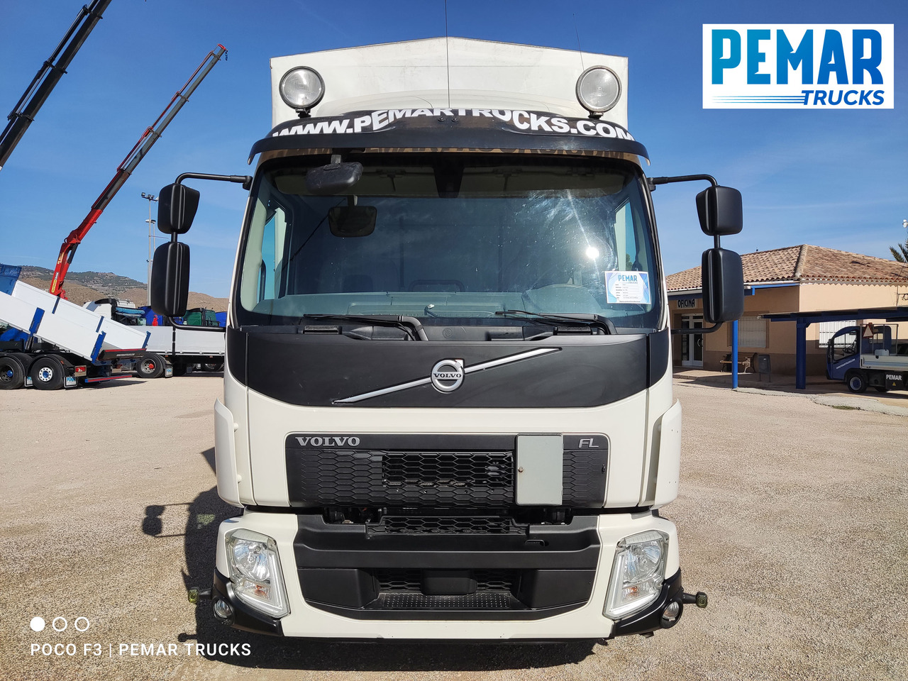 VOLVO FL 250 SEMITAUTLINER 16T - Камион с брезент: снимка 2 VOLVO FL 250 SEMITAUTLINER 16T - Камион с брезент: снимка 2